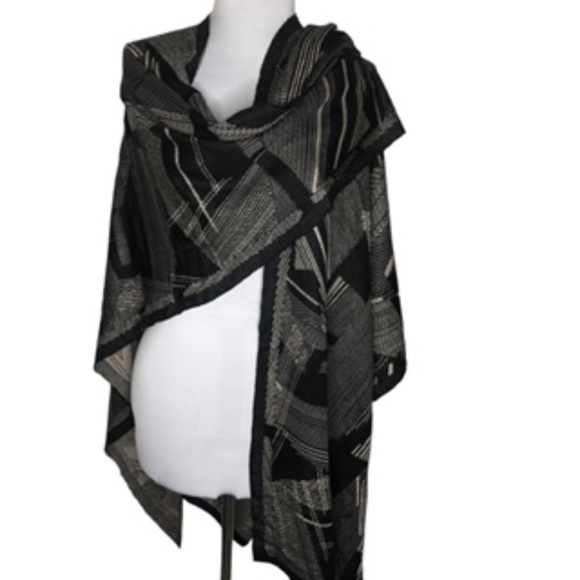 NWT Chico's Graphic Sparkle Ruana Wrap Cape Covering No Size - Picture 2 of 9